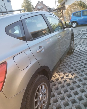 Nissan Qashqai cena 23000 przebieg: 260000, rok produkcji 2008 z Żory małe 56